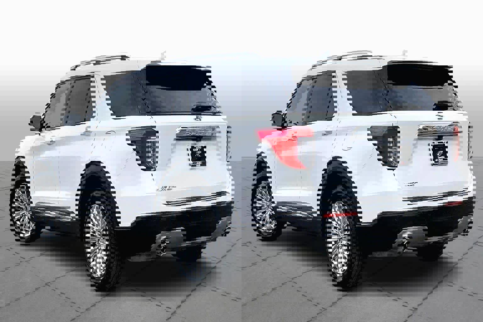 Certified 2023 Ford Explorer Limited w/ Limited Technology Package image 4