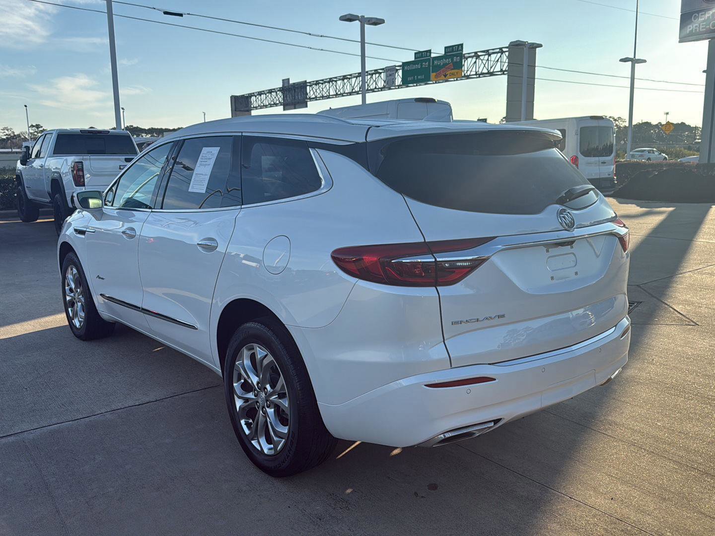 Used 2020 Buick Enclave Avenir w/ Avenir Technology Package image 3