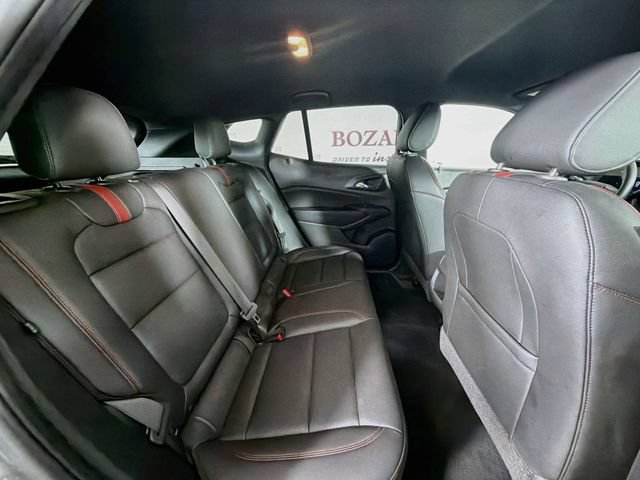 Used 2025 Chevrolet Trax RS w/ Driver Confidence Package FWD image 32