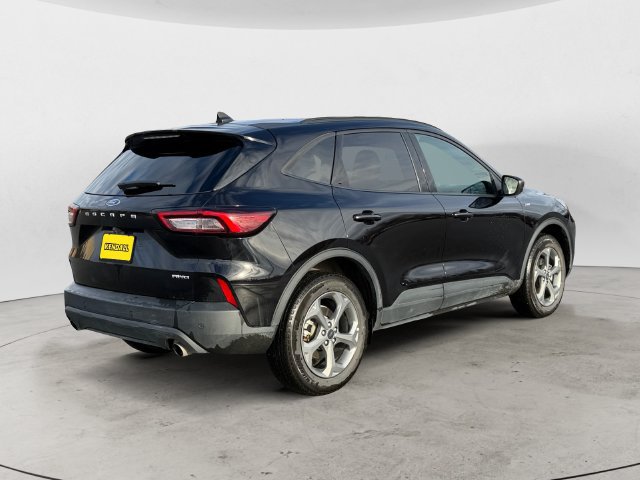 Certified 2026 Ford Escape ST-Line w/ Tech Pack #1 AWD/4WD image 5