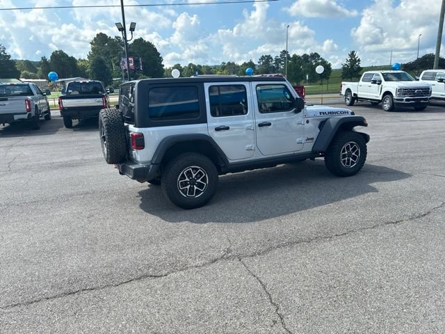 Used 2024 Jeep Wrangler Unlimited Rubicon AWD/4WD image 40