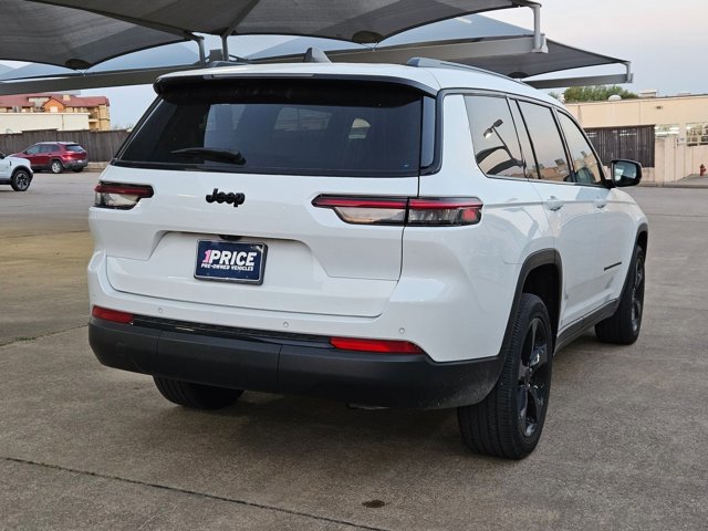 Used 2023 Jeep Grand Cherokee L Laredo image 5