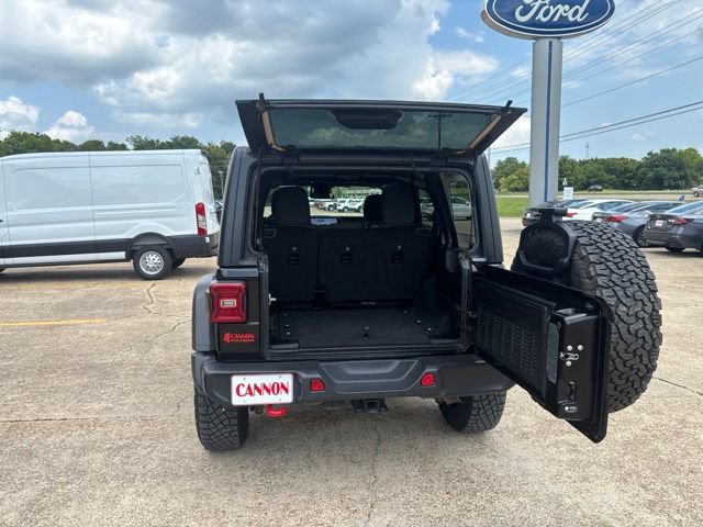 Used 2025 Jeep Wrangler Unlimited Rubicon AWD/4WD image 9