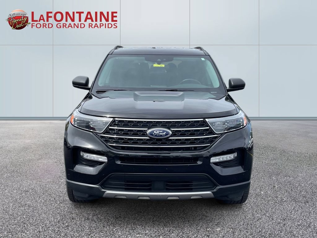 Certified 2023 Ford Explorer XLT w/ Equipment Group 202A AWD/4WD image 2