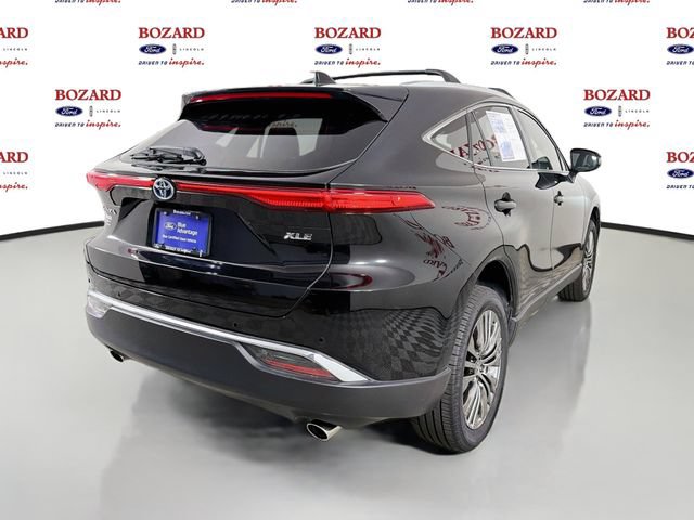 Used 2024 Toyota Venza XLE AWD/4WD image 8