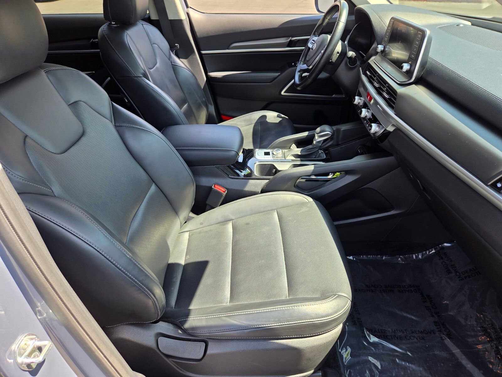 Used 2021 Kia Telluride LX AWD/4WD image 16