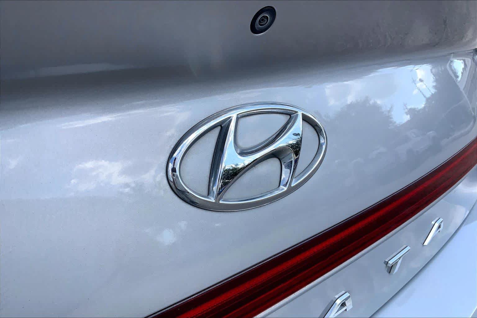 Used 2023 Hyundai Sonata SEL w/ Cargo Package FWD image 10