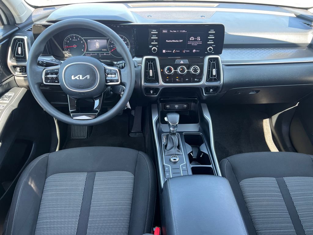 Used 2022 Kia Sorento LX FWD image 23