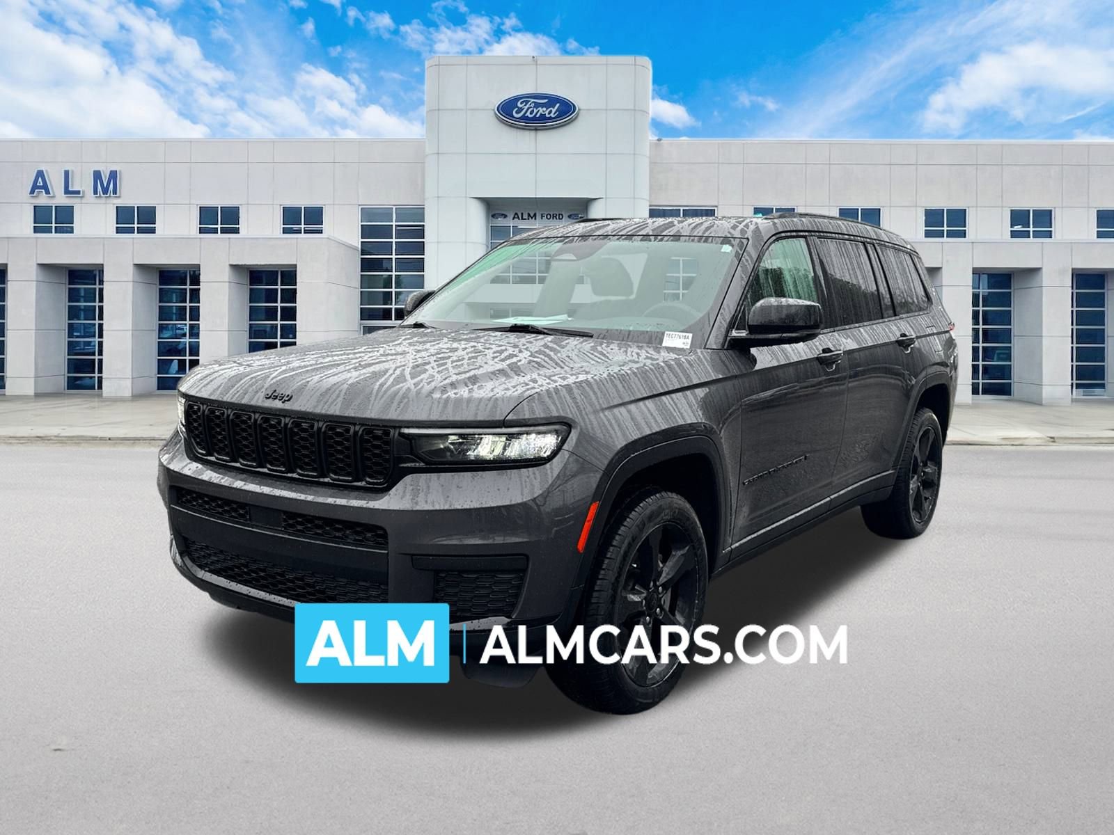 Used 2023 Jeep Grand Cherokee L Laredo image 1