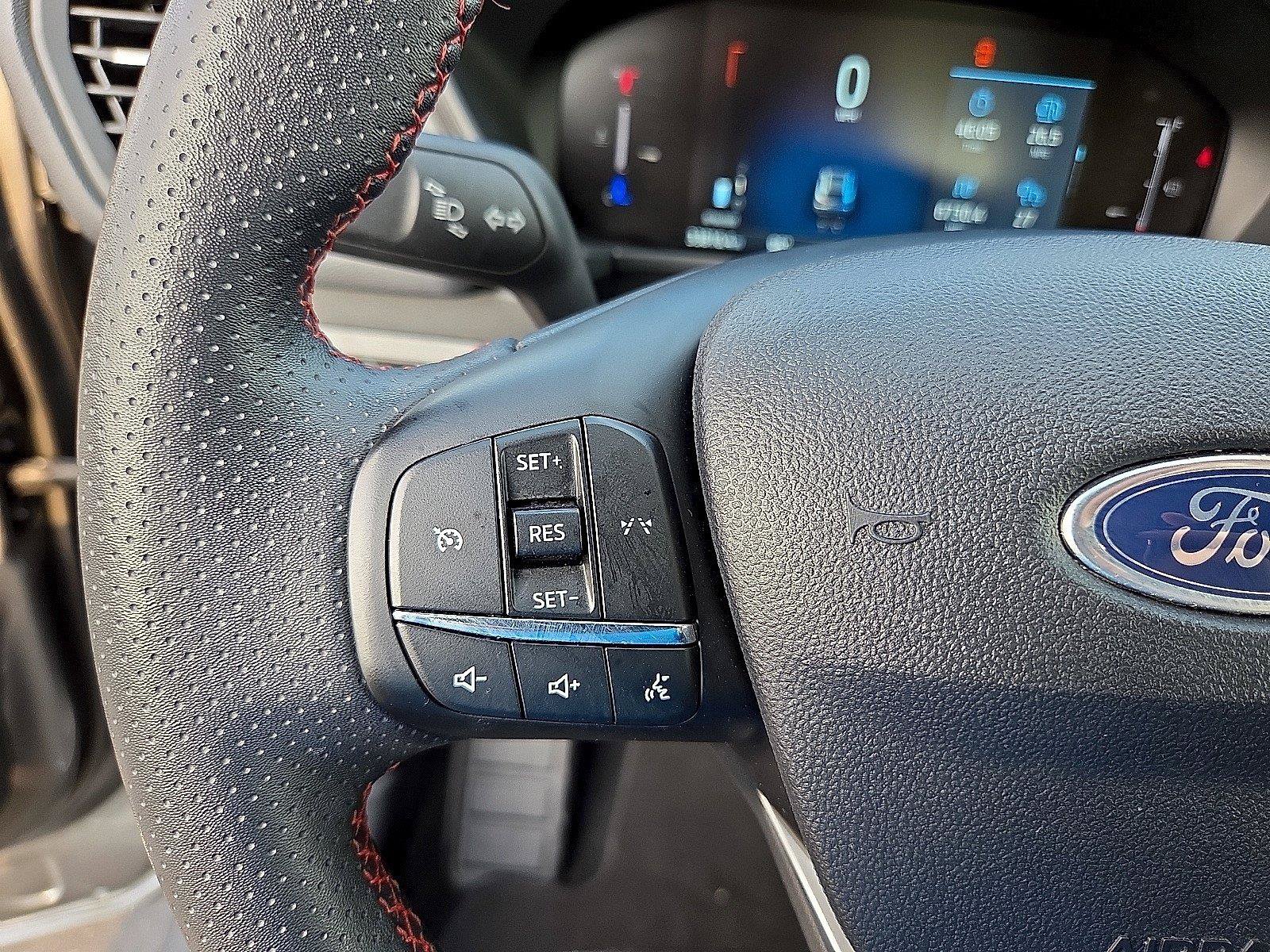 Certified 2025 Ford Escape ST-Line FWD image 21