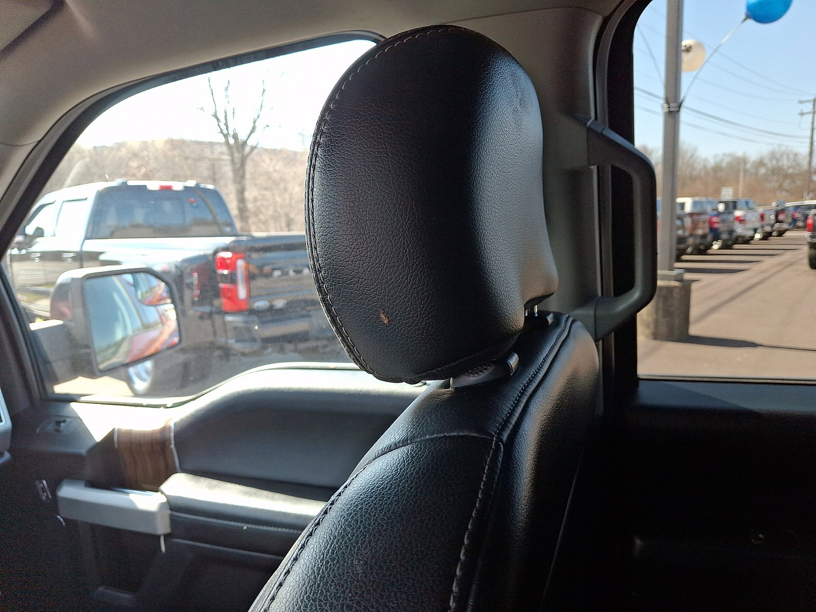 Certified 2019 Ford F150 Lariat image 17