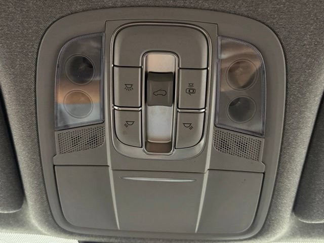 Used 2019 Hyundai Santa Fe FWD image 34