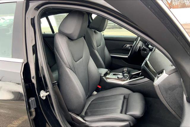 Used 2020 BMW 330i xDrive Sedan w/ Premium Package image 8