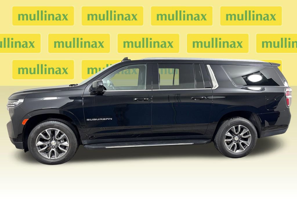 Used 2023 Chevrolet Suburban LS image 3