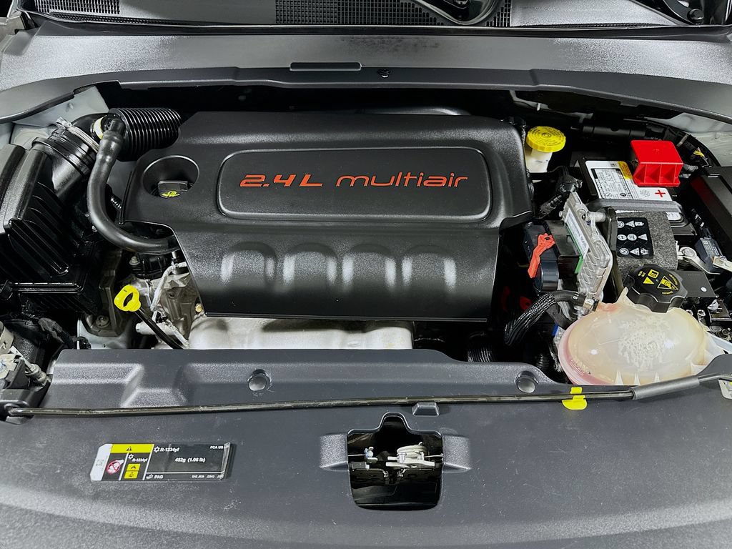 Used 2022 Jeep Compass Limited w/ Sun and Sound Group AWD/4WD image 13