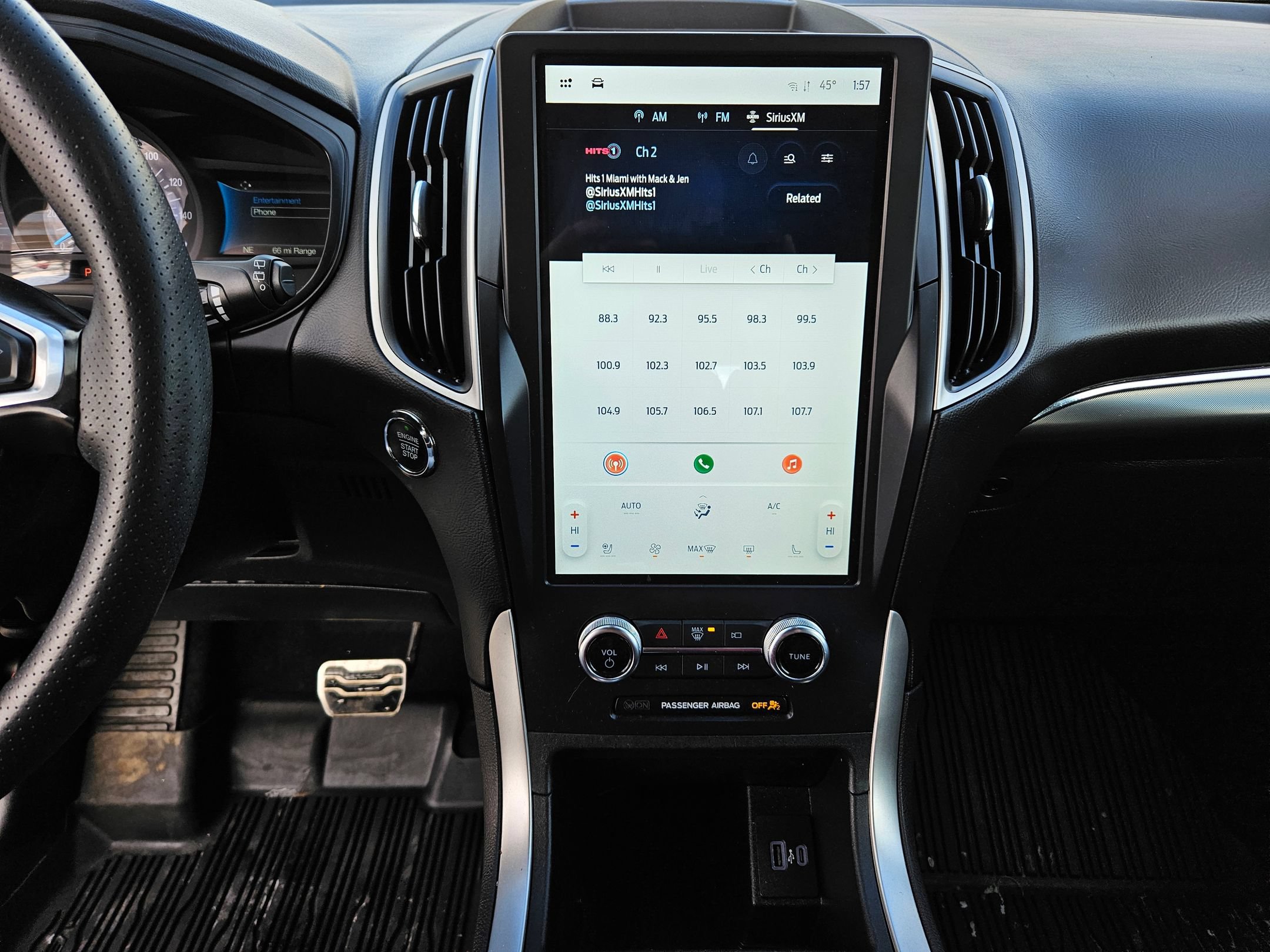 Certified 2024 Ford Edge ST-Line AWD/4WD image 14