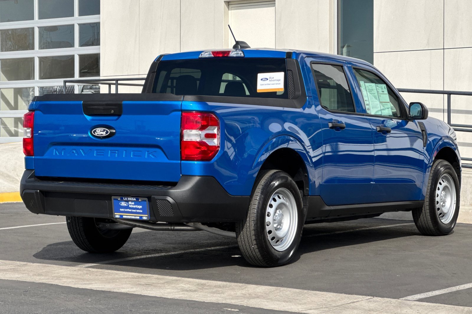 Certified 2025 Ford Maverick XL w/ Equipment Group 101A image 3