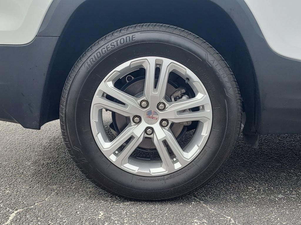 Used 2024 GMC Terrain SLE AWD/4WD image 5