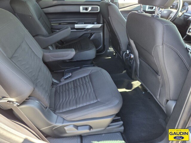 Certified 2021 Ford Explorer XLT RWD image 16