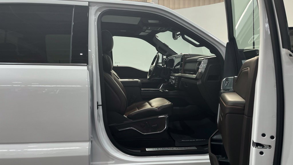 Certified 2024 Ford F250 King Ranch w/ Chrome Package AWD/4WD image 15