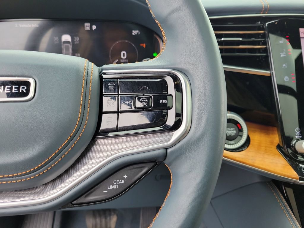 Used 2023 Jeep Grand Wagoneer Series III image 25