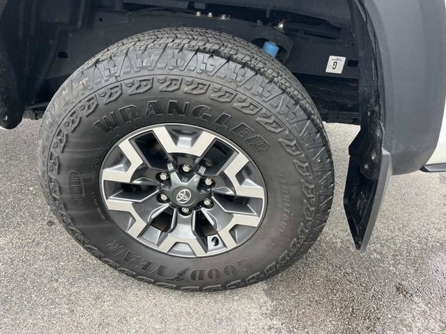 Used 2023 Toyota Tacoma TRD Off-Road AWD/4WD image 14