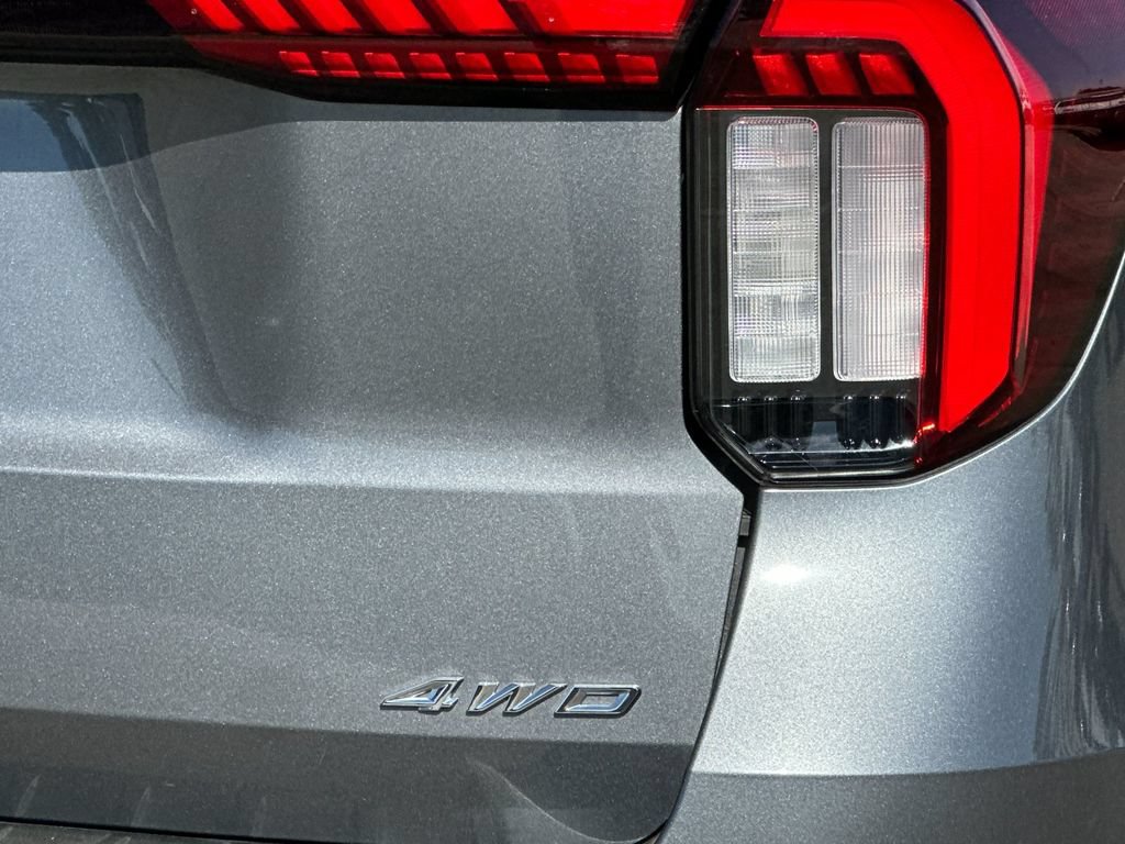 Certified 2025 Ford Explorer ST-Line AWD/4WD image 27