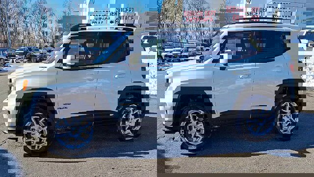 Used 2020 Jeep Renegade Latitude image 4