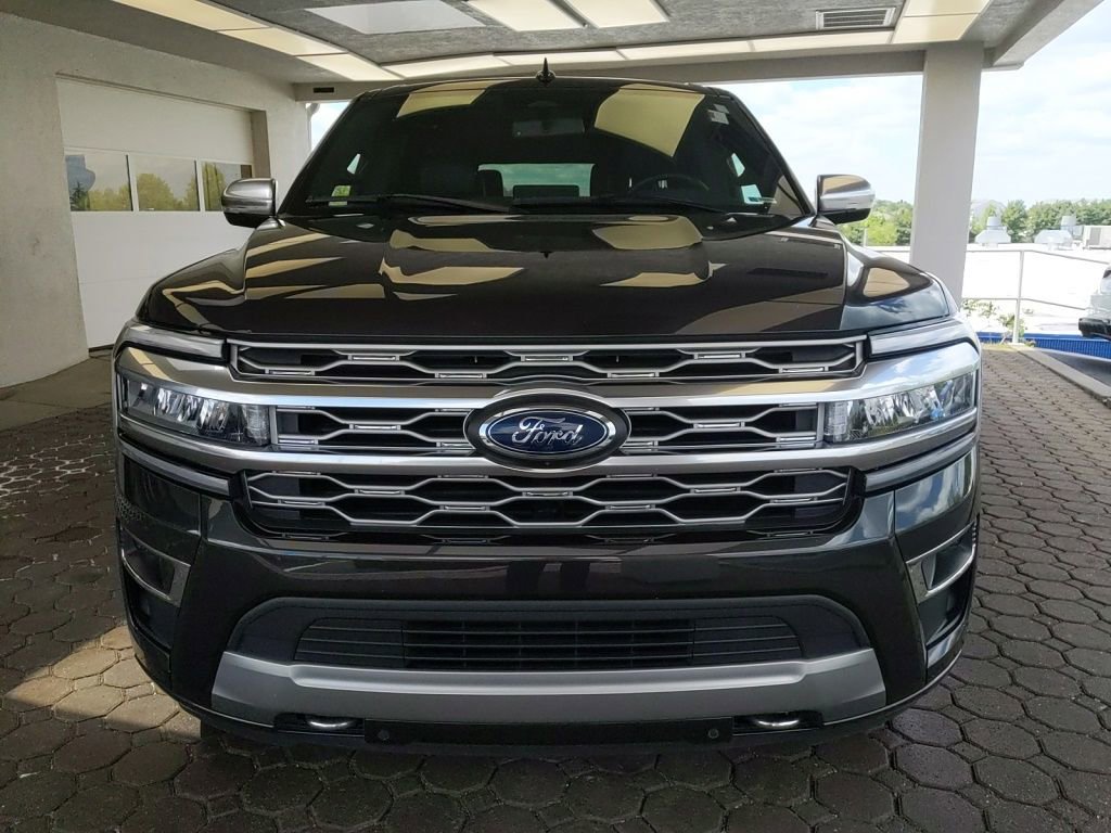 Certified 2024 Ford Expedition Max Platinum AWD/4WD image 2