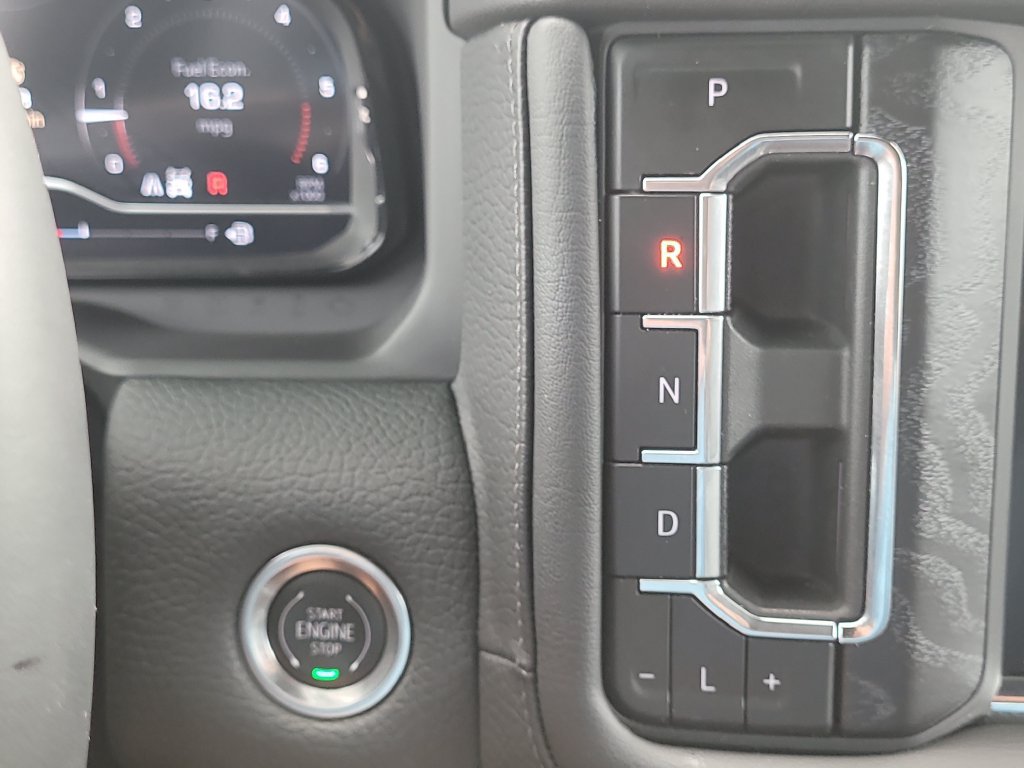 Used 2024 GMC Yukon Denali AWD/4WD image 29