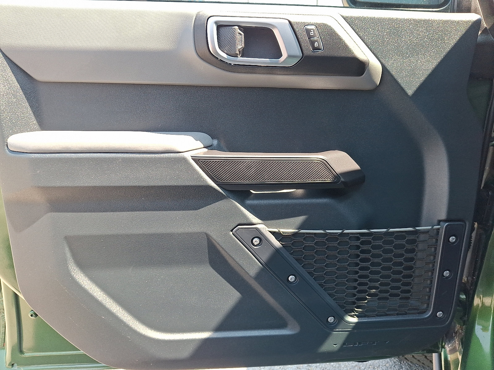 Certified 2024 Ford Bronco Everglades AWD/4WD image 12