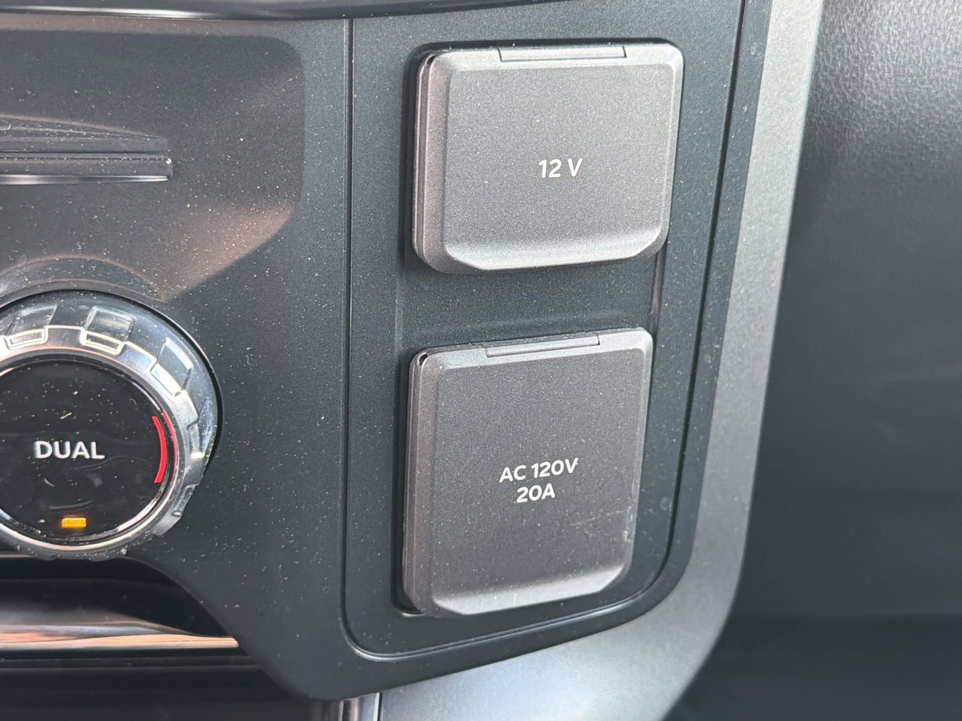 Certified 2025 Ford F150 Lariat w/ Equipment Group 501A Mid image 16