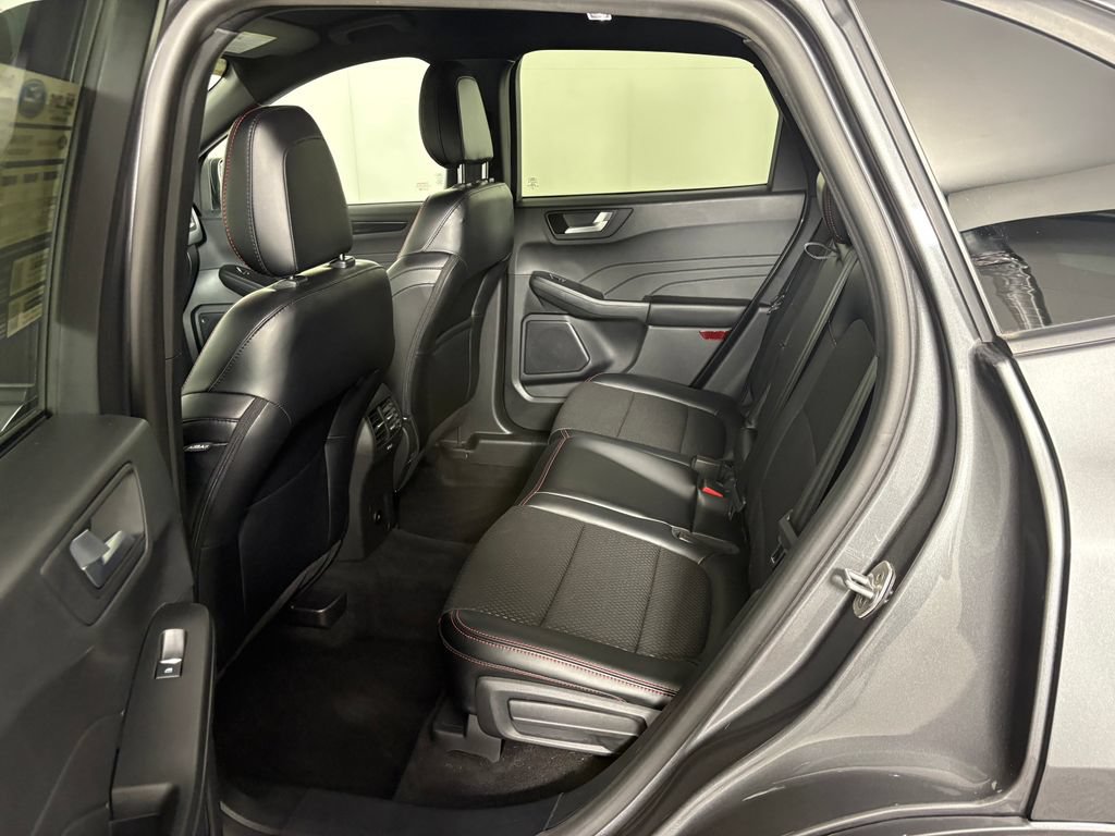 Certified 2024 Ford Escape ST-Line w/ Tech Pack #1 AWD/4WD image 29