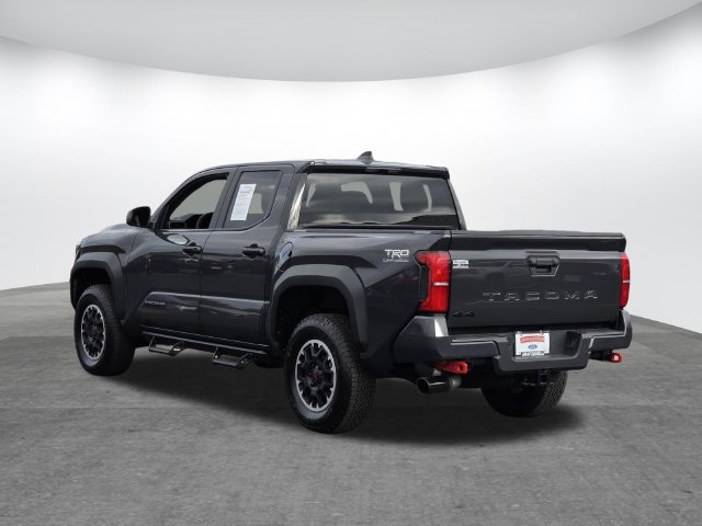 Used 2026 Toyota Tacoma TRD Off-Road AWD/4WD image 6