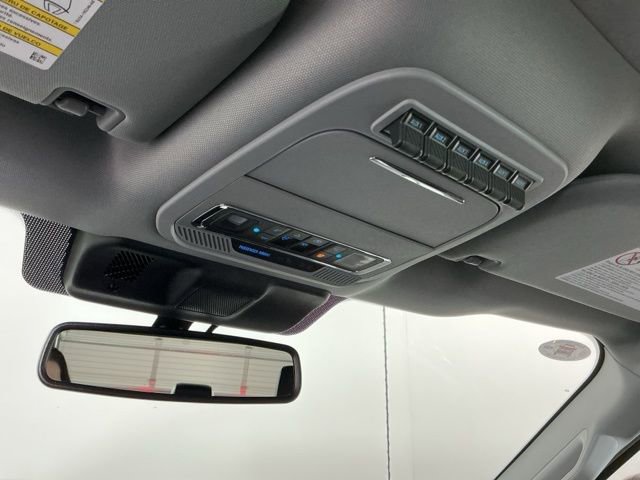 Certified 2025 Ford F350 Lariat w/ Black Appearance Package image 23