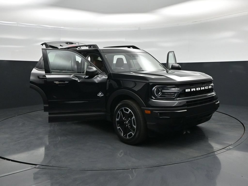 Certified 2023 Ford Bronco Sport Outer Banks w/ Tech Package AWD/4WD image 29