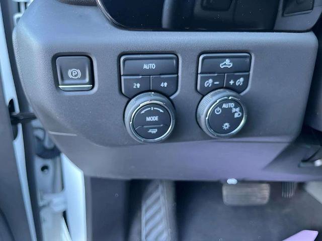 Used 2023 Chevrolet Silverado 1500 LT AWD/4WD image 18