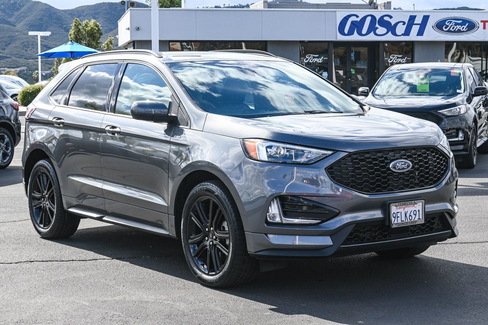 Certified 2023 Ford Edge ST-Line image 3