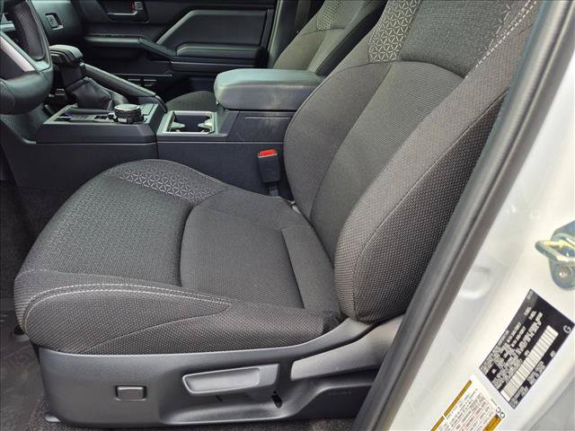 Used 2025 Toyota 4Runner SR5 AWD/4WD image 14