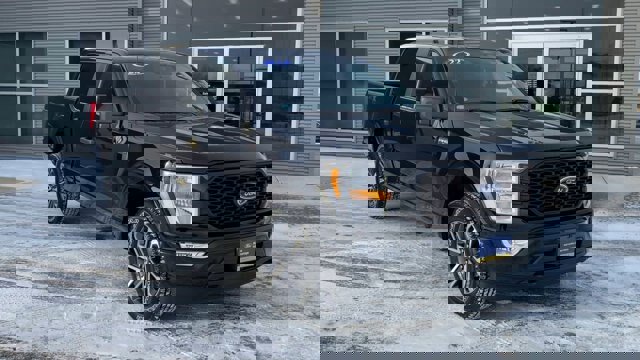 Certified 2022 Ford F150 XL w/ STX Appearance Package image 4