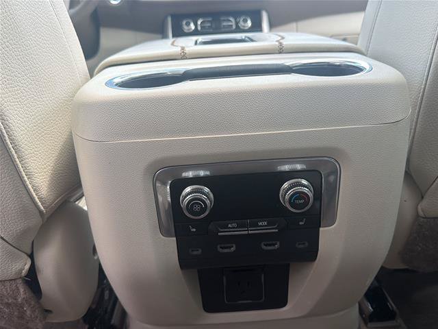 Used 2023 GMC Yukon Denali w/ Denali Reserve Package AWD/4WD image 17