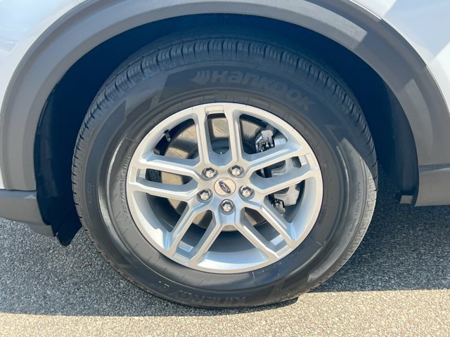 Certified 2026 Ford Explorer Active AWD/4WD image 10