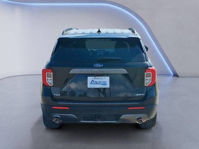 Certified 2023 Ford Explorer XLT w/ Equipment Group 202A AWD/4WD image 4