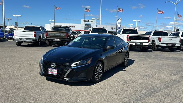 Used 2024 Nissan Altima 2.5 SV image 8