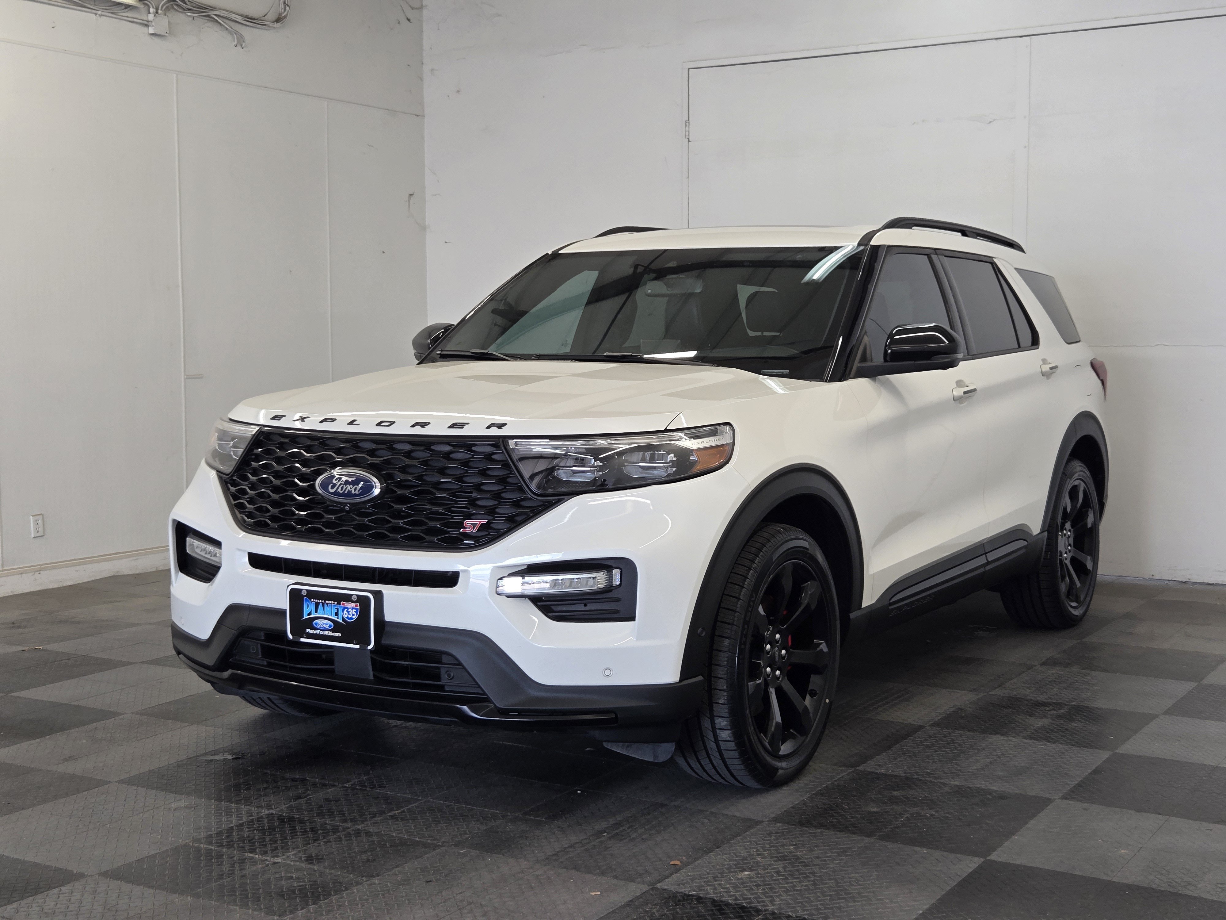 Certified 2021 Ford Explorer ST w/ Equipment Group 401A AWD/4WD image 4