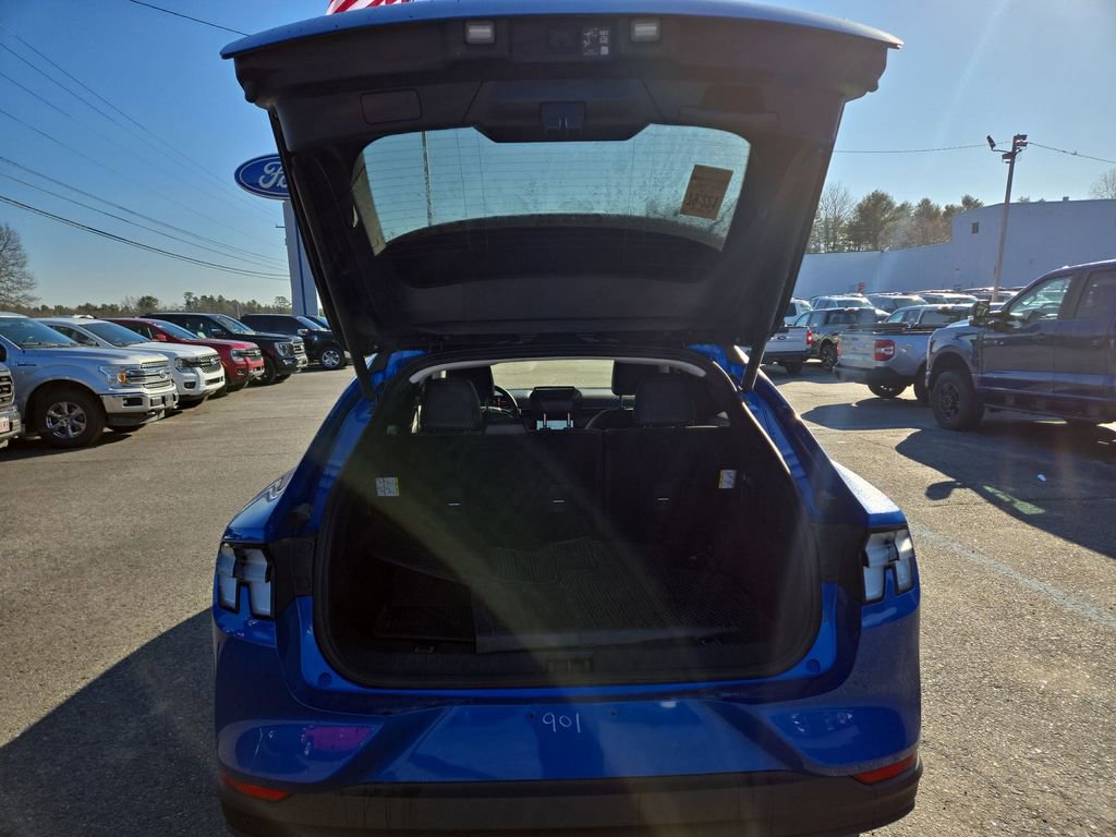 Certified 2025 Ford Mustang Mach-E Premium AWD/4WD image 3
