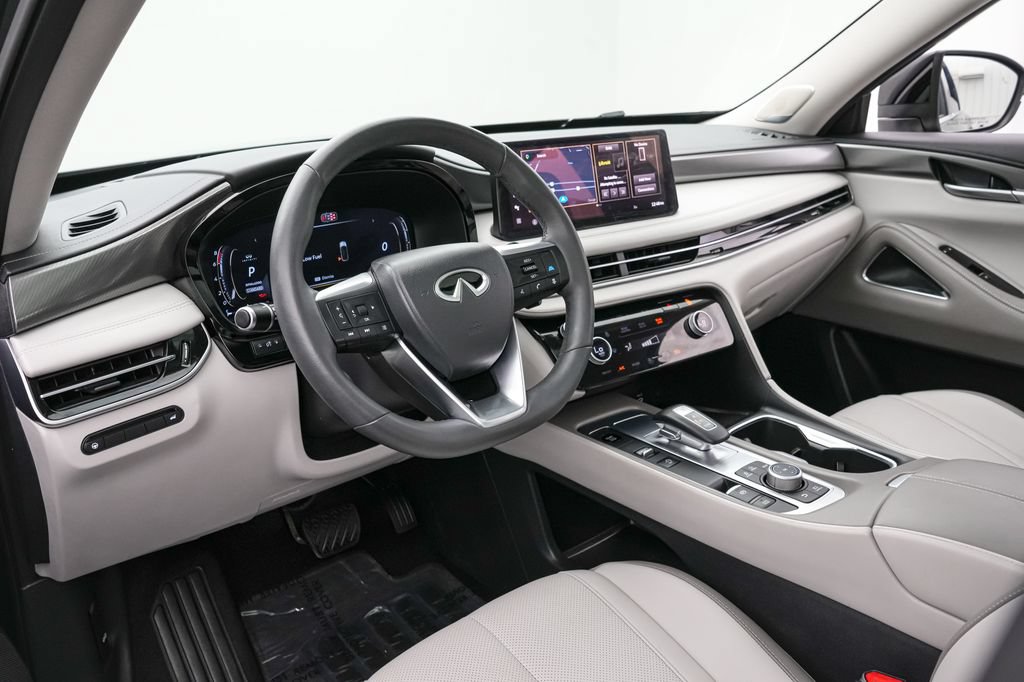 Used 2026 INFINITI QX60 Luxe w/ Cargo Package FWD image 12