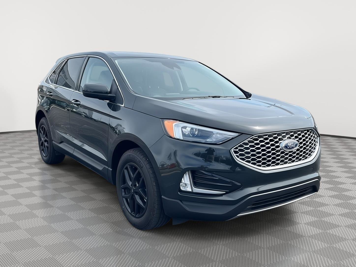 Certified 2024 Ford Edge SEL w/ Convenience Package image 7