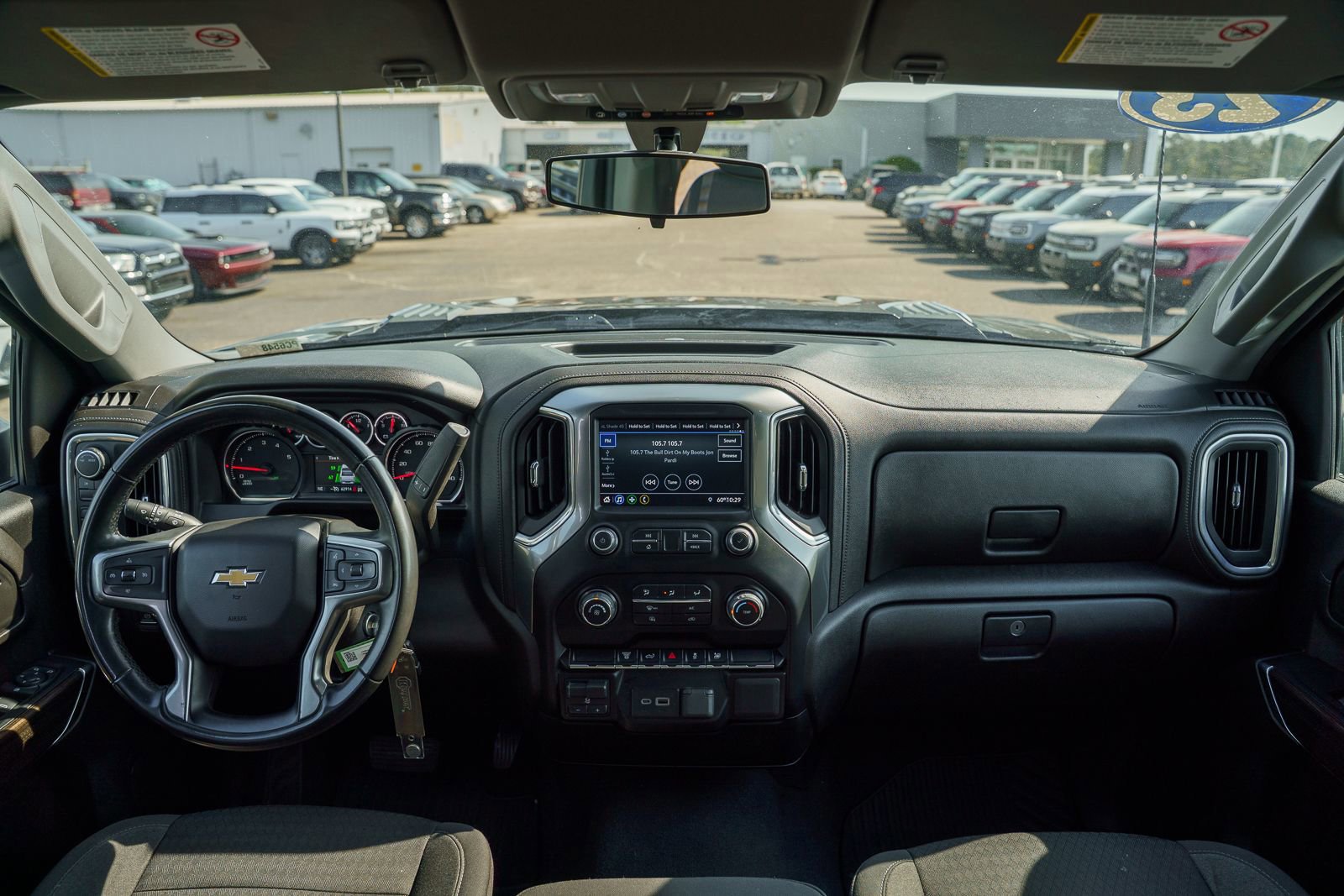 Used 2023 Chevrolet Silverado 2500 LT w/ Gooseneck/5TH Wheel Package image 32