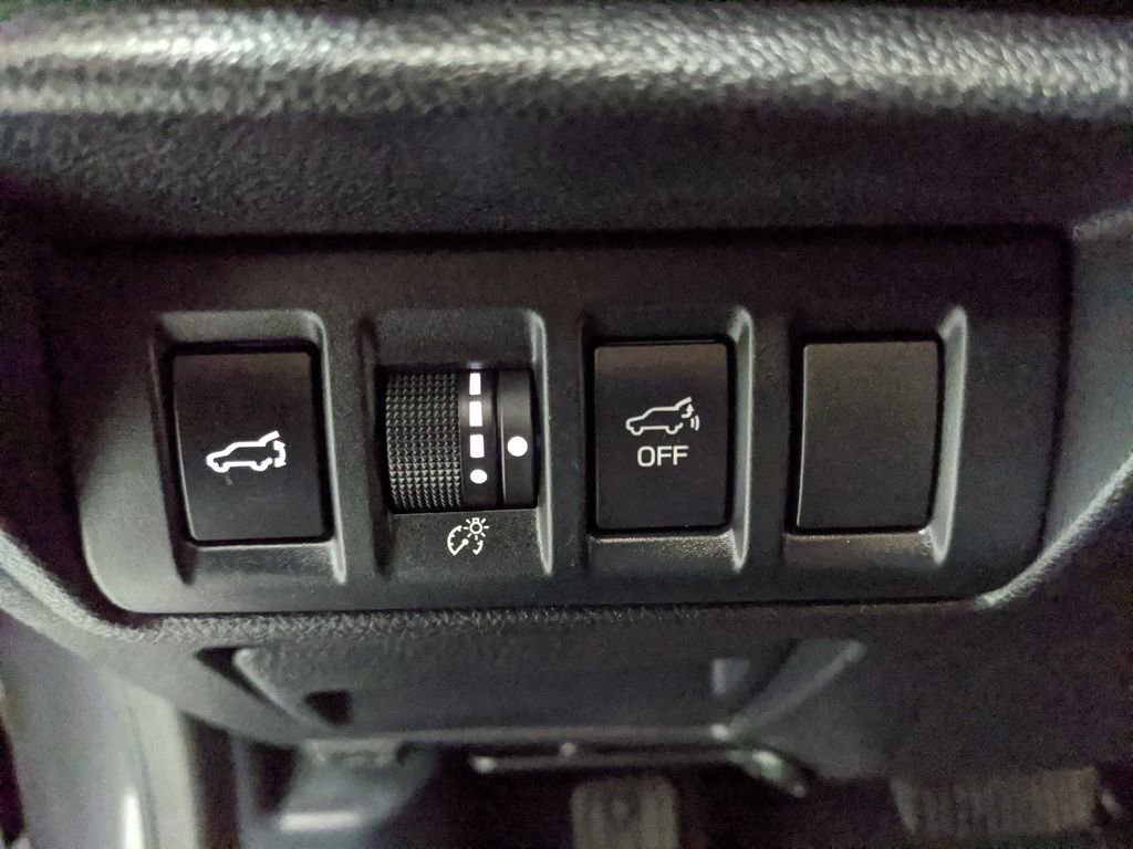 Used 2020 Subaru Outback Touring AWD/4WD image 14